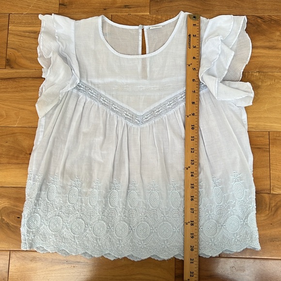 Aritzia Sunday Best Top. Size medium - Picture 7 of 8